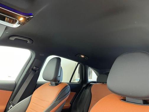 2026 Mercedes-Benz GLC 300 Base