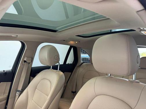 2022 Mercedes-Benz GLC 300 Base