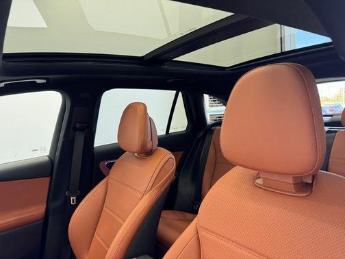 2026 Mercedes-Benz GLC 300 Base