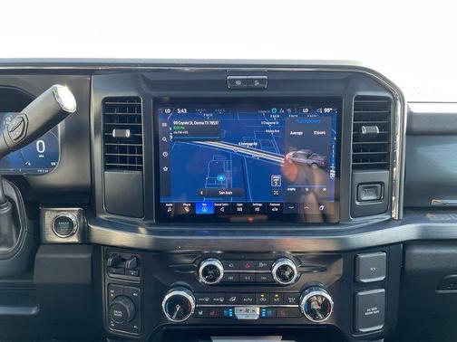 Star White 2025 Ford F-350 Lariat Super Duty