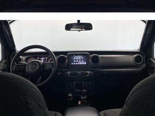 2022 Jeep Gladiator Sport