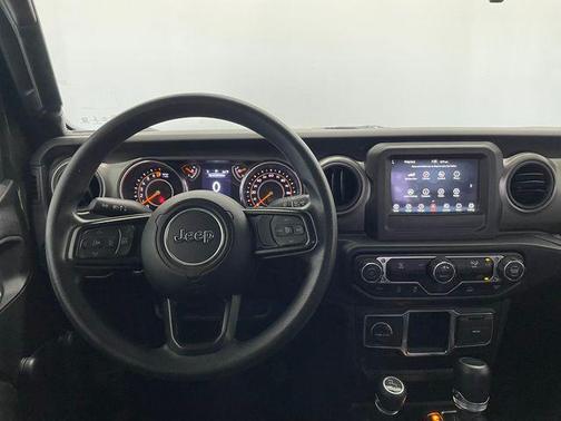 2022 Jeep Gladiator Sport