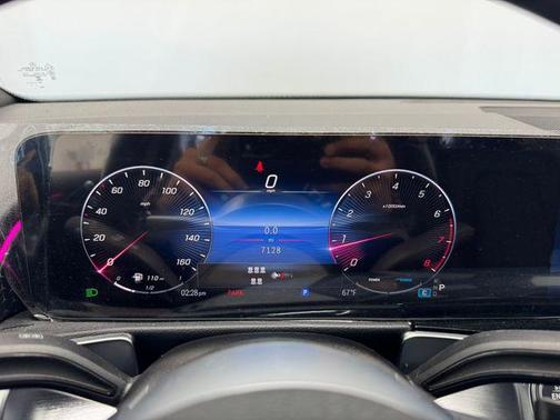 2025 Mercedes-Benz GLB 250 Base