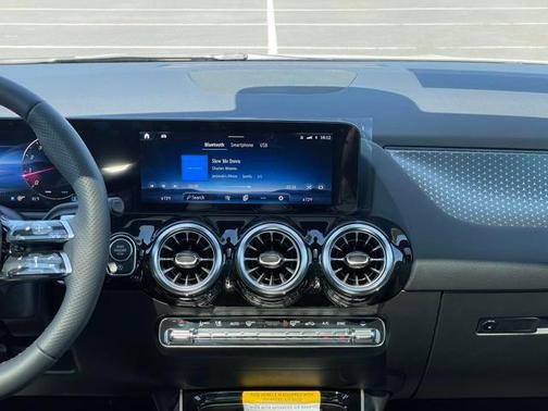 2025 Mercedes-Benz GLA 250 Base