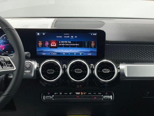 2026 Mercedes-Benz GLB 250 Base