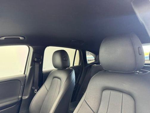 2025 Mercedes-Benz GLA 250 Base