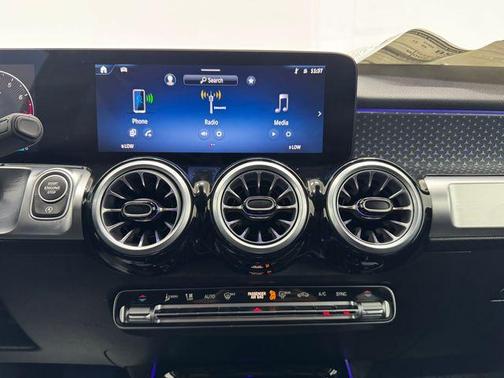 2025 Mercedes-Benz GLB 250 Base