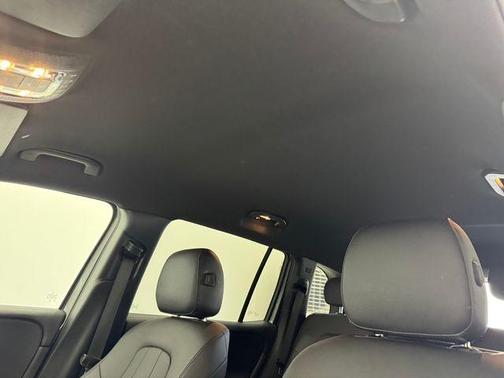 2025 Mercedes-Benz GLB 250 Base