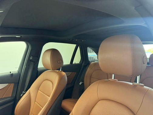 2022 Mercedes-Benz GLC 300 Base