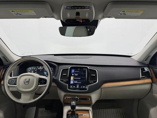 2019 Volvo XC90 T6 Inscription