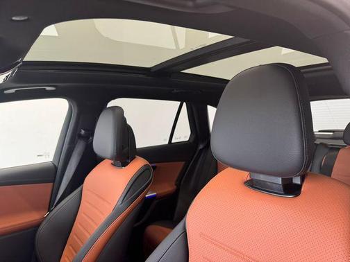 2026 Mercedes-Benz GLC 300 Base