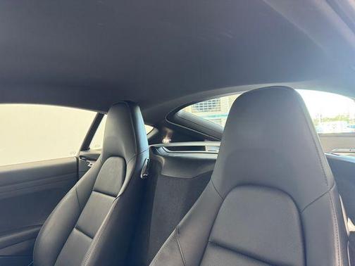 2021 Porsche 718 Cayman T