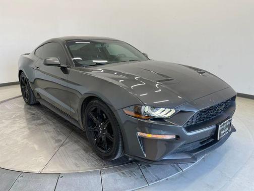 2020 Ford Mustang EcoBoost