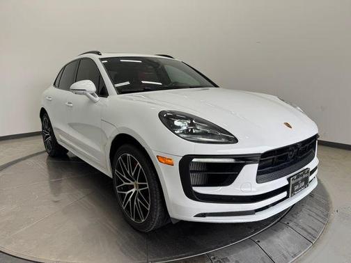 2022 Porsche Macan S