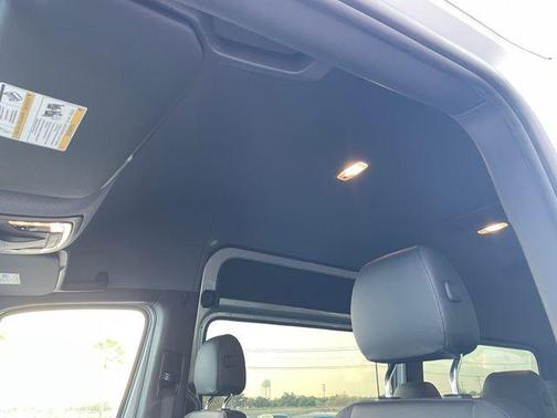 2025 Mercedes-Benz Sprinter 2500 144 WB Standard Roof Passenger