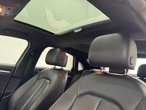 Florett Silver Metallic 2018 Audi A3 2.0T Premium
