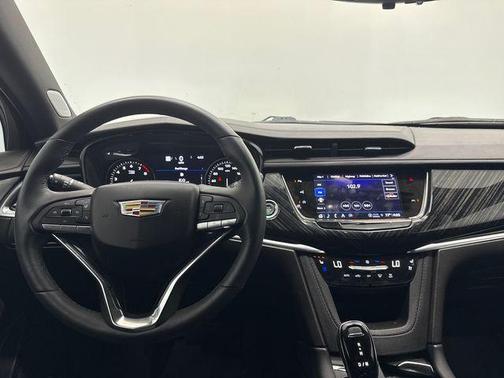 2024 Cadillac XT6 Premium Luxury FWD