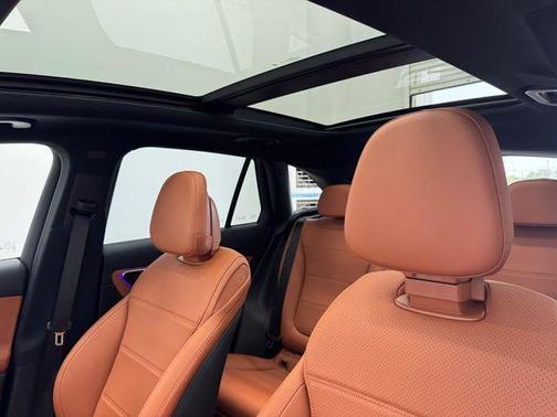 2026 Mercedes-Benz GLC 300 Base