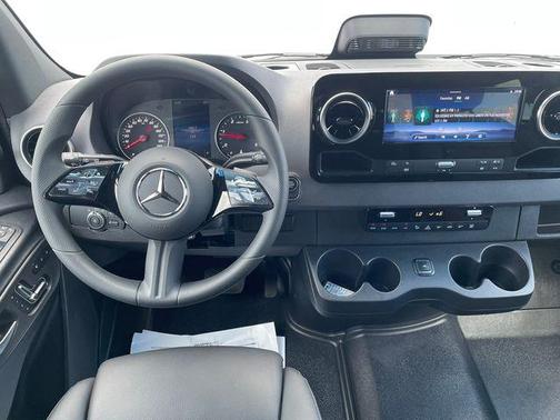 2025 Mercedes-Benz Sprinter 2500 High Roof