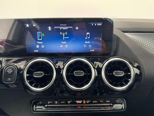 2026 Mercedes-Benz GLA 250 Base