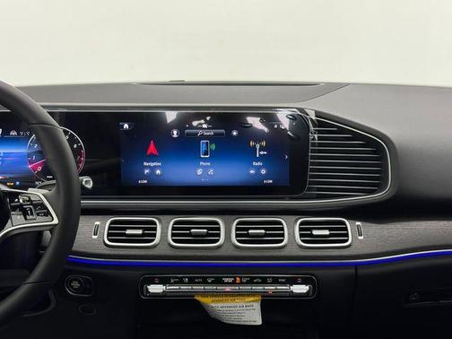 Moonlight White 2026 Mercedes-Benz GLE 450 4MATIC