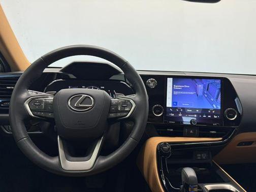 Eminent White Pearl 2024 Lexus NX 250 Premium