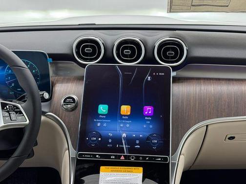 2026 Mercedes-Benz GLC 300 Base