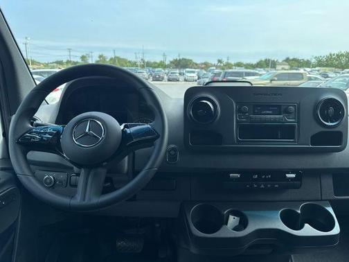 2026 Mercedes-Benz Sprinter 2500 Standard Roof