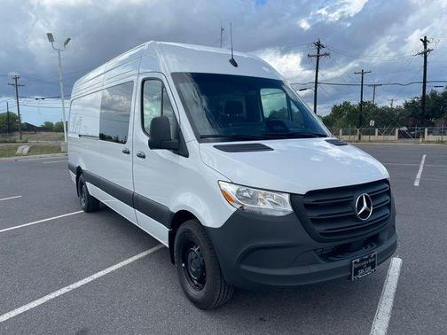 2026 Mercedes-Benz Sprinter 2500 High Roof