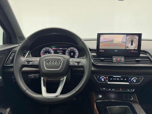 2024 Audi Q5 45 S line quattro Premium