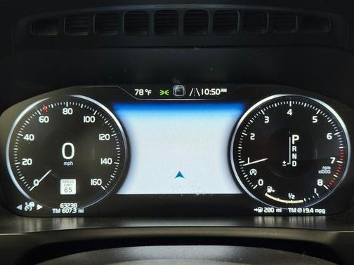 2020 Volvo XC90 T5 Momentum 7 Passenger