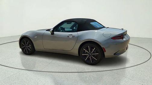 Aero Gray Metallic 2026 Mazda MX-5 Miata Grand Touring