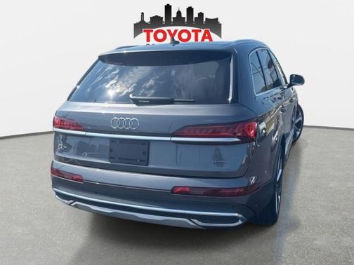 2023 Audi Q7 55 Prestige