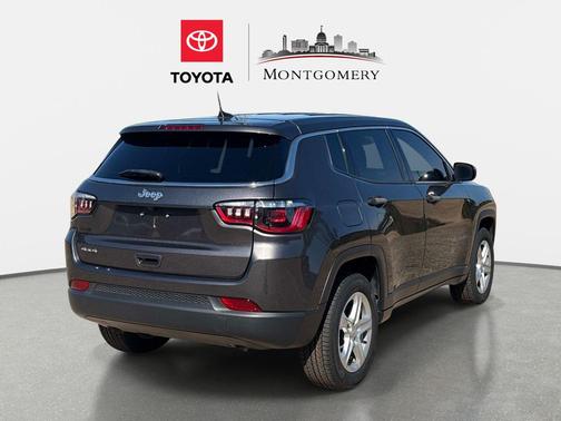 Granite Crystal Metallic Clearcoat 2023 Jeep Compass Sport