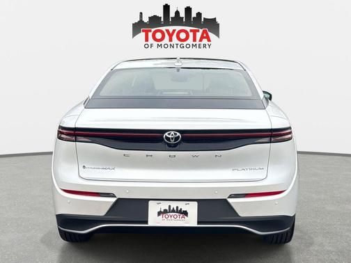 2026 Toyota Crown Platinum