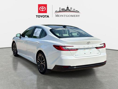 Wind Chill Pearl 2026 Toyota Camry XLE