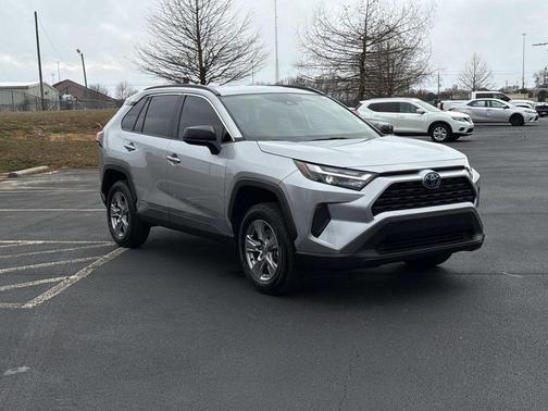 2024 Toyota RAV4 Hybrid SE