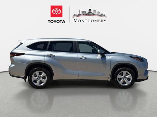 Celestial Silver Metallic 2024 Toyota Highlander LE