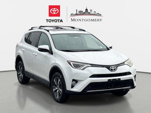 Super White 2016 Toyota RAV4 XLE