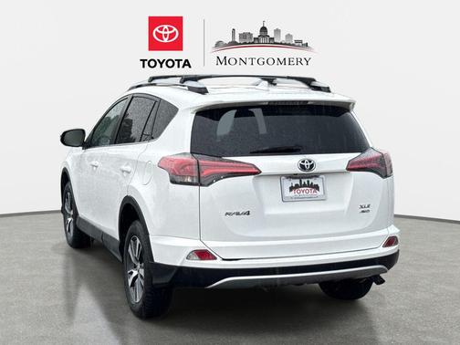 Super White 2016 Toyota RAV4 XLE