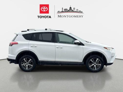 Super White 2016 Toyota RAV4 XLE