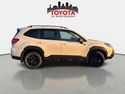 Crystal White Pearl 2024 Subaru Forester Wilderness