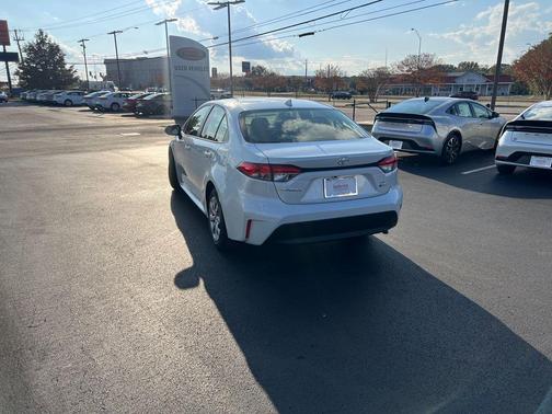 2026 Toyota Corolla Hybrid LE