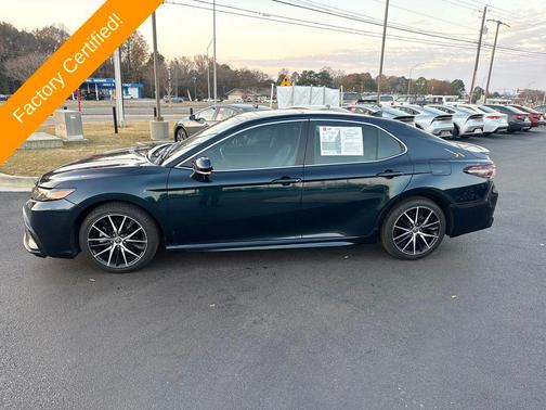 2021 Toyota Camry SE