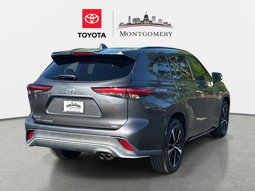 Magnetic Gray Metallic 2021 Toyota Highlander XSE