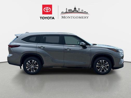Heavy Metal 2026 Toyota Highlander XLE