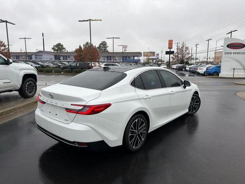 2025 Toyota Camry XLE