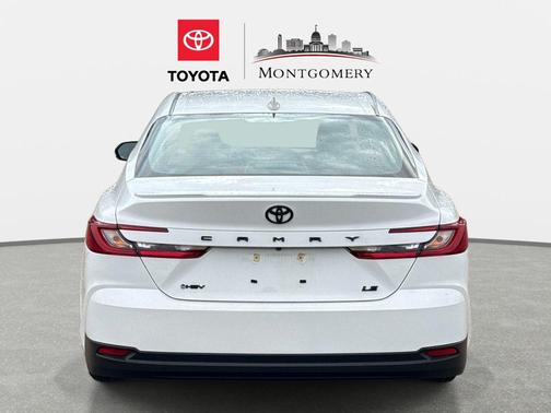 Ice Cap 2025 Toyota Camry LE