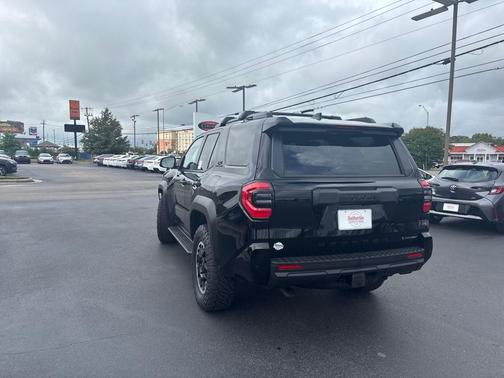 2025 Toyota 4Runner TRD Off Road