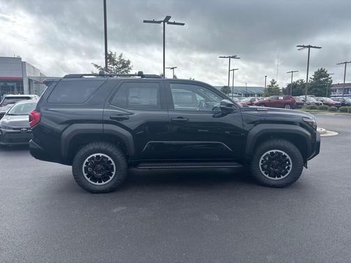 2025 Toyota 4Runner TRD Off Road